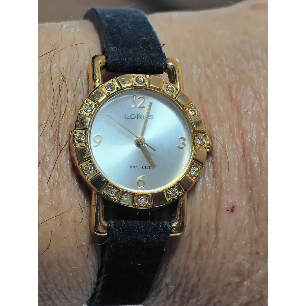 Lorus LR2199 Women's Gold Tone Crystal Bezel Watch Runs New Battery